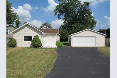 1613 Juneway Terrace, Round Lake Beach, IL 60073 - Photo 2