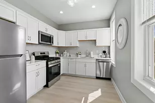701 E 89th Pl, Chicago, IL 60619 - Photo 8