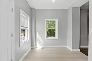 701 E 89th Pl, Chicago, IL 60619 - Photo 10