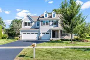 715 Gateshead Dr, Naperville, IL 60565 - Photo 2