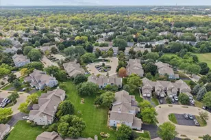 1323 Providence Cir, Elgin, IL 60120 - Photo 34
