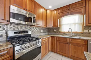 8350 S Karlov Ave, Chicago, IL 60652 - Photo 10