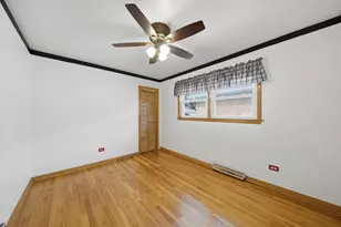 8350 S Karlov Ave, Chicago, IL 60652 - Photo 6
