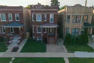 3112 N Davlin Ct, Chicago, IL 60618 - Photo 2