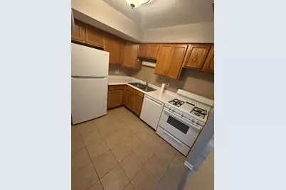 1477 Winslowe Drive #102, Palatine, IL 60074 - Photo 2