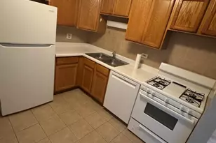 1477 Winslowe Dr, Palatine, IL 60074 - Photo 2