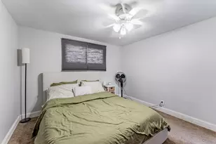 8801 Kilbourn Ave, Hometown, IL 60456 - Photo 12