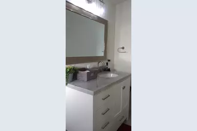1021 N Hickory Street, Joliet, IL 60435 - Photo 10