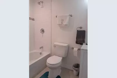 1021 N Hickory Street, Joliet, IL 60435 - Photo 8
