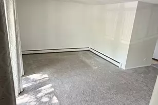 811 S Dwyer Ave E, Arlington Heights, IL 60005 - Photo 2
