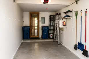 727 Whitesail Dr, Schaumburg, IL 60194 - Photo 4