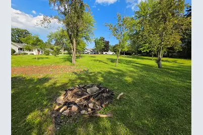 2301 Greenbriar Lane, Lindenhurst, IL 60046 - Photo 26