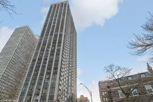 2650 N Lakeview Ave, Chicago, IL 60614 - Photo 1
