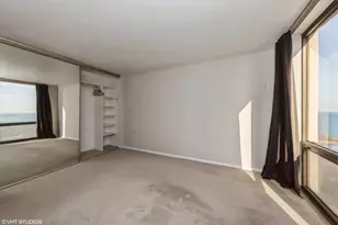 2650 N Lakeview Ave, Chicago, IL 60614 - Photo 8