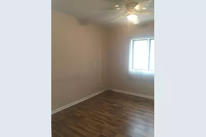 1221 Avenue A, Rochelle, IL 61068 - Photo 12
