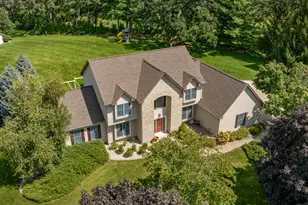 14N829 Sunset Dr, Hampshire, IL 60140 - Photo 1
