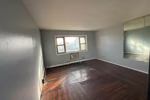 7854 S South Shore Dr, Chicago, IL 60649 - Photo 4