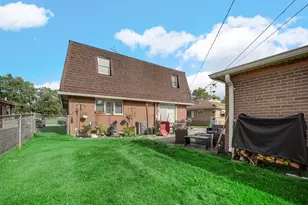 1436 Hirsch Ave, Calumet City, IL 60409 - Photo 22
