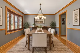 21W302 Woodview Dr, Itasca, IL 60143 - Photo 6