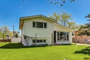 509 N Willow Rd, Elmhurst, IL 60126 - Photo 1