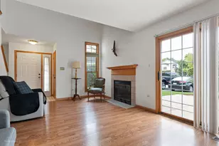 9947 Cambridge Dr, Mokena, IL 60448 - Photo 4