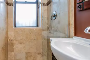 1367 E 64th St, Chicago, IL 60637 - Photo 28