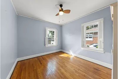 1002 N President Street, Wheaton, IL 60187 - Photo 10