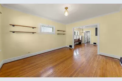 1002 N President Street, Wheaton, IL 60187 - Photo 2