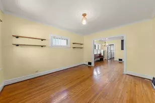 1002 N President St, Wheaton, IL 60187 - Photo 2