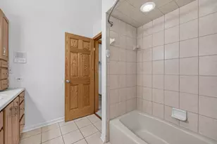 9S565 Allison Ct, Willowbrook, IL 60527 - Photo 20
