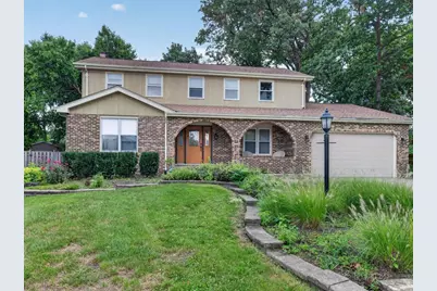 9S565 Allison Court, Willowbrook, IL 60527 - Photo 1