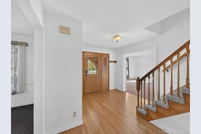 9S565 S Allison Court S, Willowbrook, IL 60527 - Photo 12