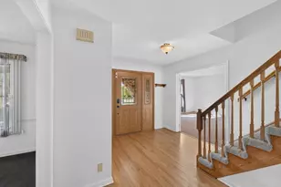 9S565 Allison Ct, Willowbrook, IL 60527 - Photo 12