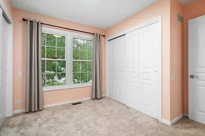 1121 Williamsburg Circle, Grayslake, IL 60030 - Photo 18