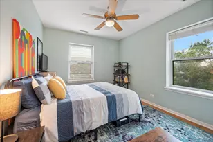 2458 W Grace St, Chicago, IL 60618 - Photo 14