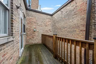 2458 W Grace St, Chicago, IL 60618 - Photo 18