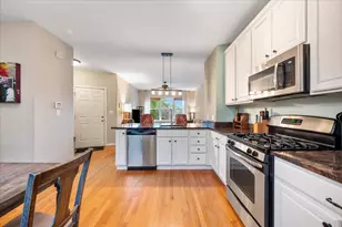 2458 W Grace St, Chicago, IL 60618 - Photo 8