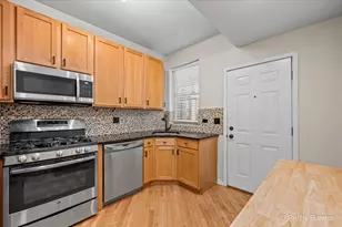 2439 N Kedzie Blvd, Chicago, IL 60647 - Photo 14