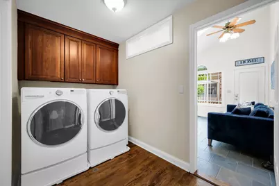 2031 Burnham Place, Wheaton, IL 60189 - Photo 12