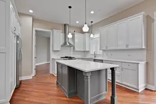 7229 Roxbury Ct, Long Grove, IL 60060 - Photo 16