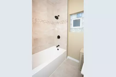 7521 S Champlain Avenue, Chicago, IL 60619 - Photo 14