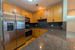 2451 W Harrison St, Chicago, IL 60612 - Photo 10