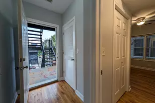 2451 W Harrison St, Chicago, IL 60612 - Photo 22