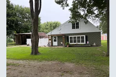 1713 E Rock Falls Road, Rock Falls, IL 61071 - Photo 2