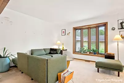 210 Maplewood Drive, Antioch, IL 60002 - Photo 12