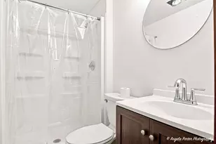 210 Maplewood Dr, Antioch, IL 60002 - Photo 8