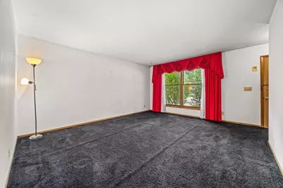 891 Laurel Drive, Aurora, IL 60506 - Photo 4