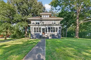 212 S Union St, Dwight, IL 60420 - Photo 2