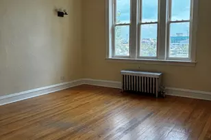 2840 W Addison St, Chicago, IL 60618 - Photo 2
