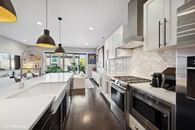 2550 W Fullerton Avenue #2D, Chicago, IL 60647 - Photo 6